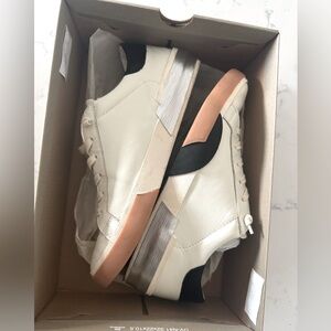 Dolce Vita Zina Sneakers